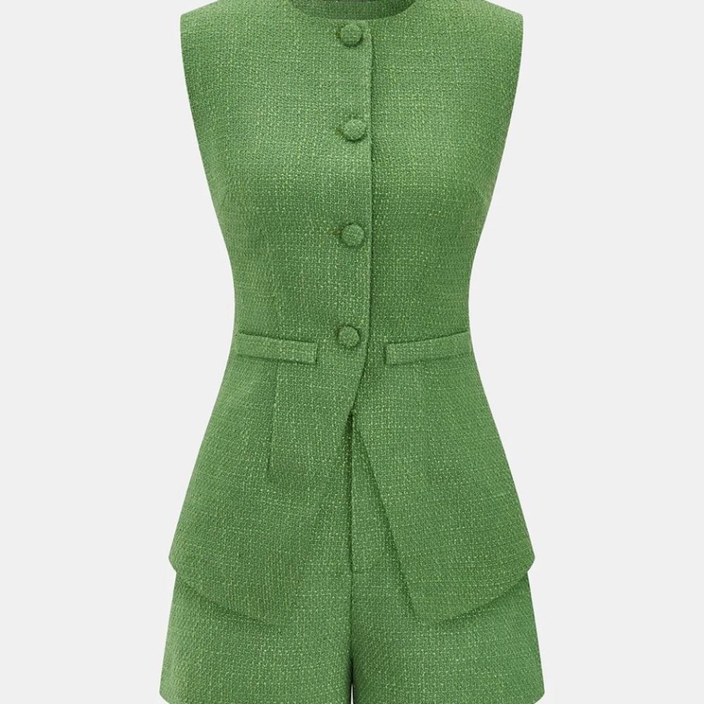 Commense Sleeveless Green Tweed Set. Shorts and Vest with Covered Buttons